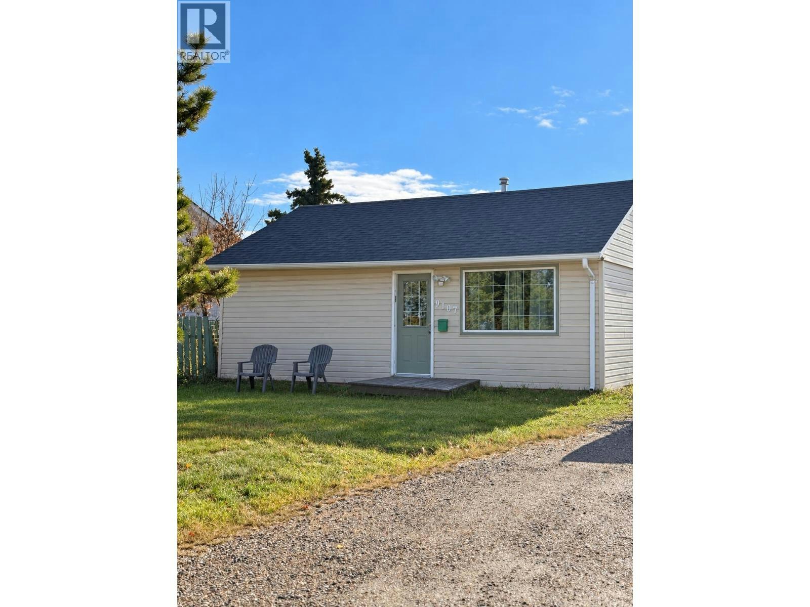 9107 105 Avenue, Fort St. John, BC, V1J 2G4