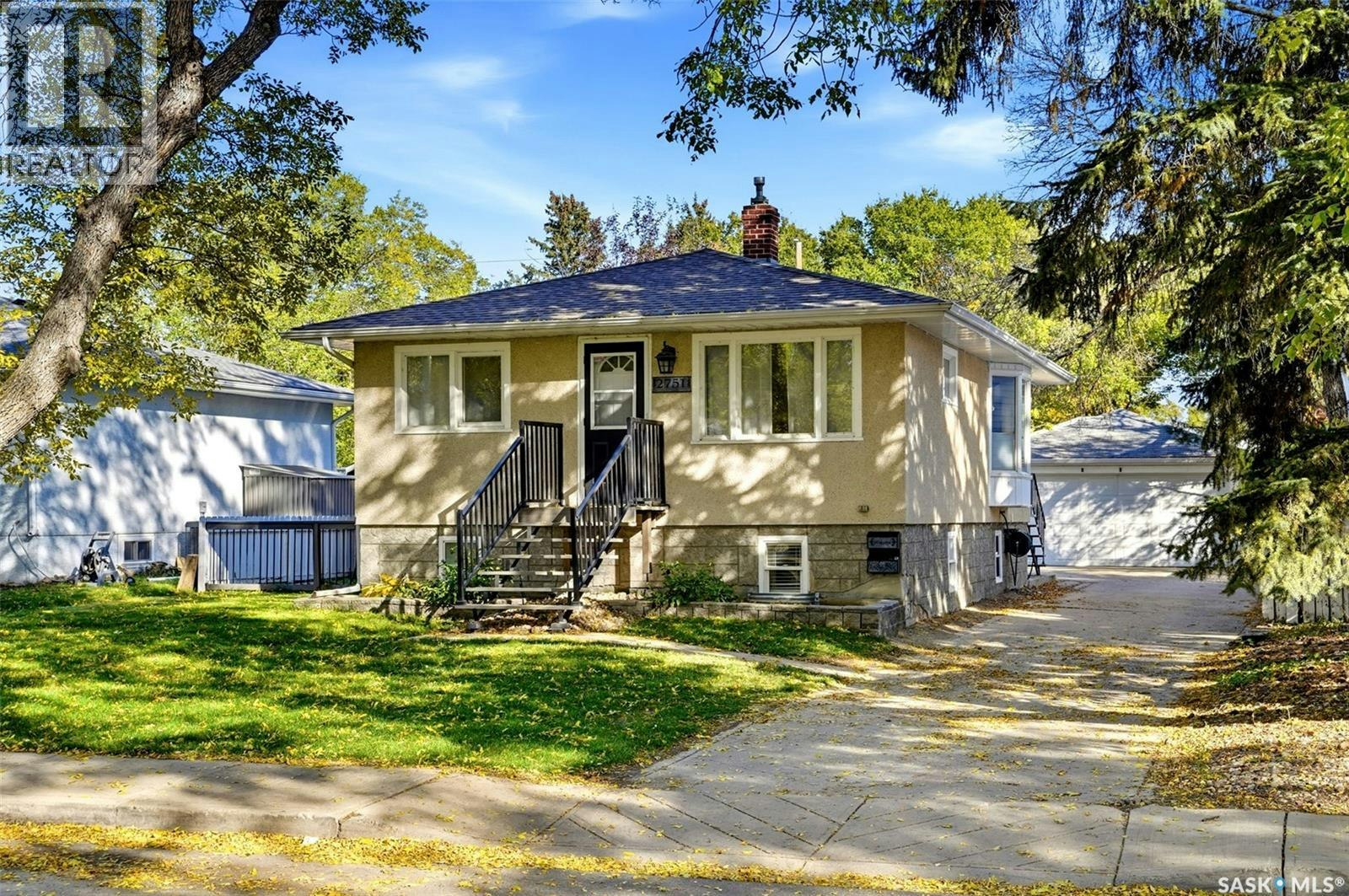 2751 Mackay Street, Regina, SK, S4N 2T8