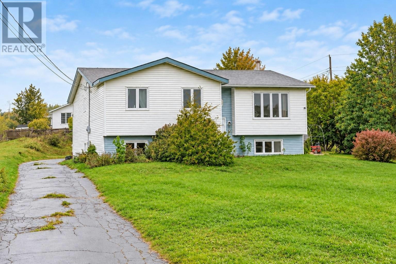 11 Side Road North, Bay Roberts, NL, A0A 3V0