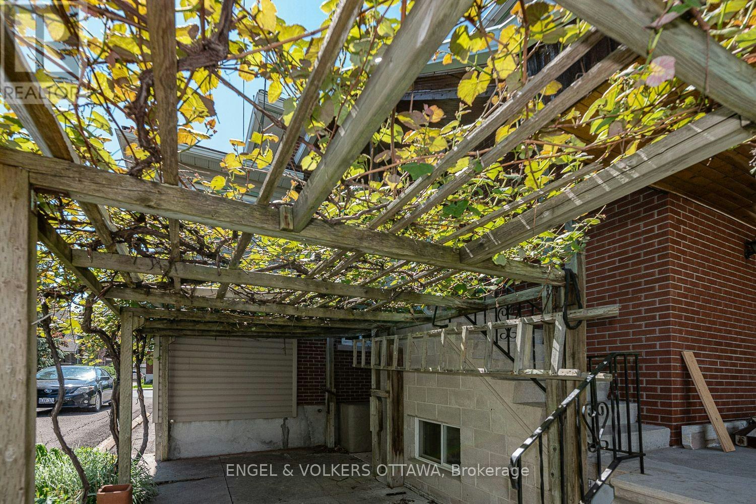 43A Clarendon Avenue, Ottawa, ON, K1Y 0P3 - 39