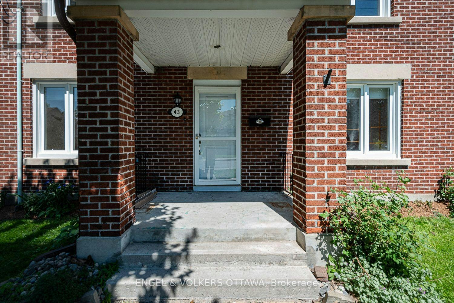 43A Clarendon Avenue, Ottawa, ON, K1Y 0P3 3