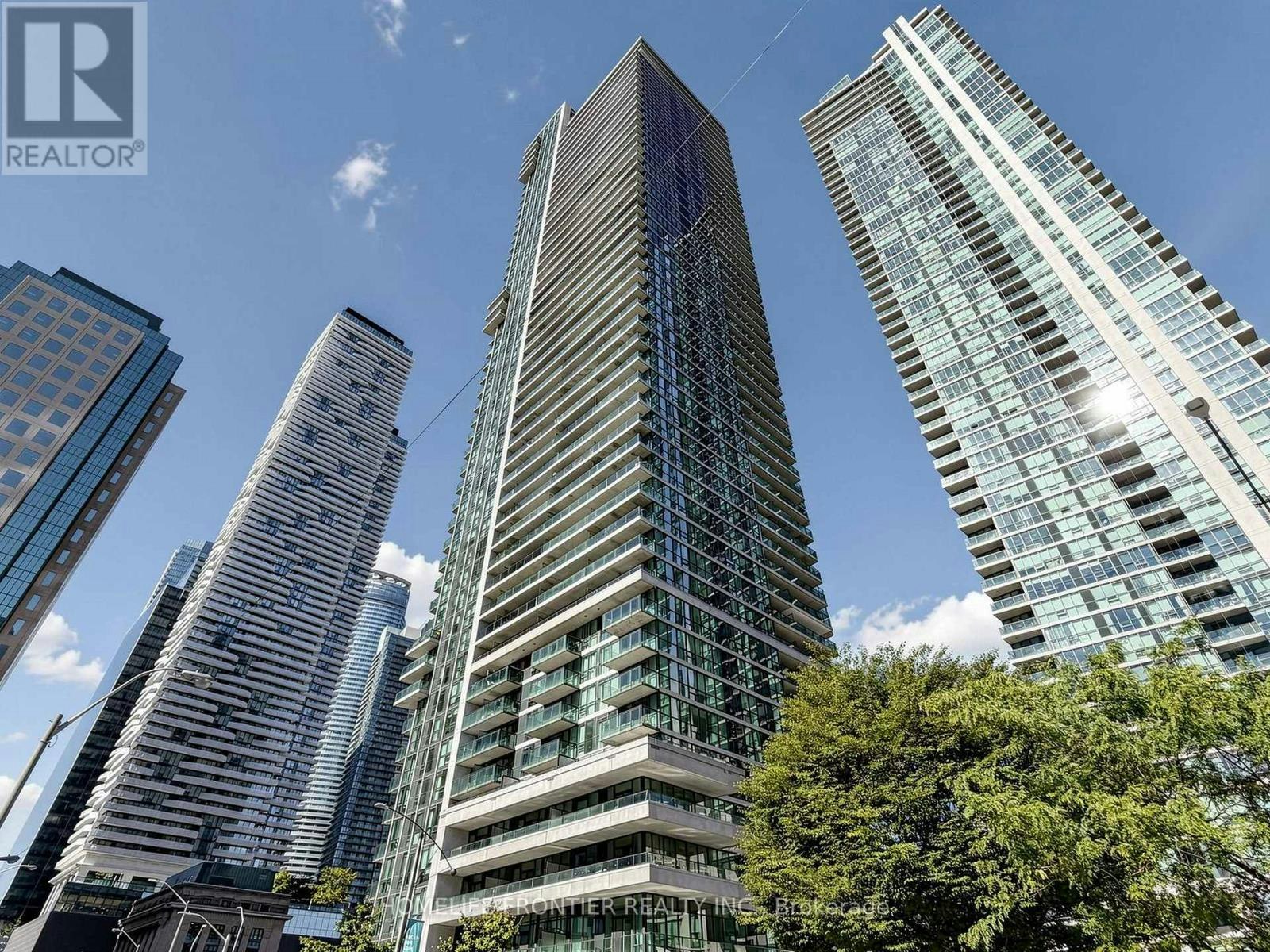 707-33 Bay Street, Toronto, ON, M5J 2Z3