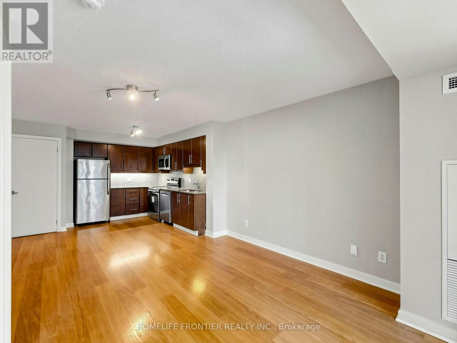 707-33 Bay Street, Toronto, ON, M5J 2Z3 - 9