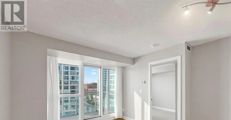 707-33 Bay Street, Toronto, ON, M5J 2Z3 - 6
