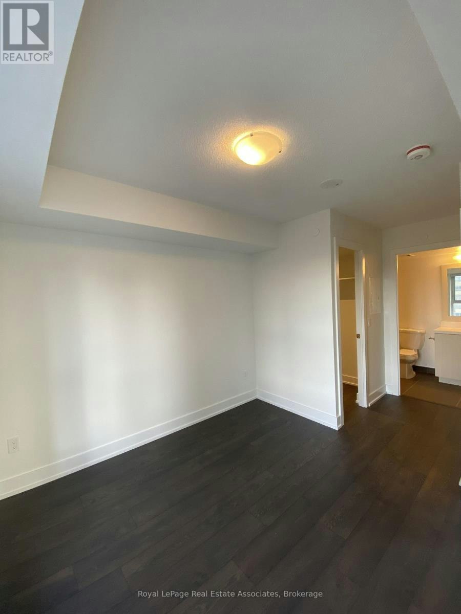702-7 Mabelle Avenue, Toronto, ON, M5T 0C9 - 10