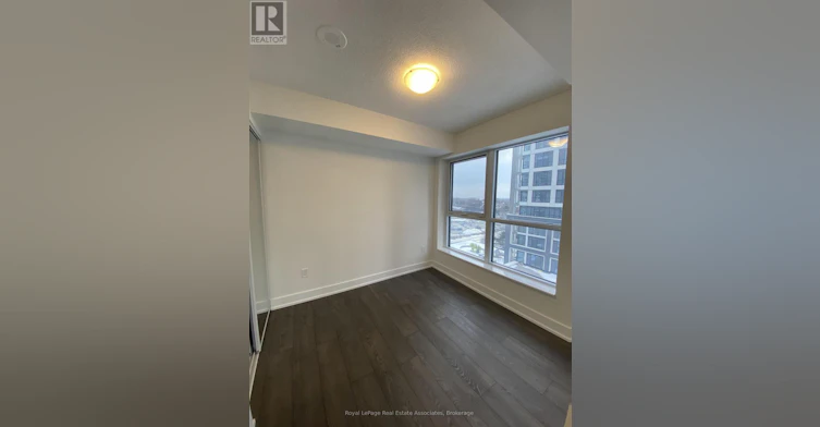 702-7 Mabelle Avenue, Toronto, ON, M5T 0C9 - 6