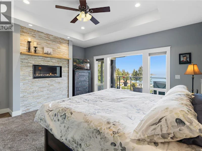 3030 Dolphin Drive - 4
