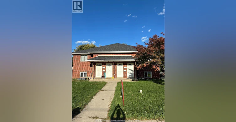 4-1234 High Street, Windsor, ON, N8Y 4B2