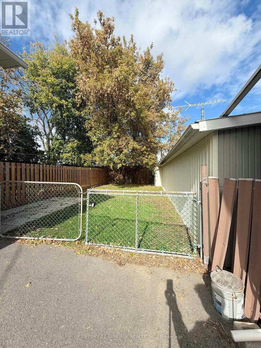 A-346 Rue Telegraph Road, Alfred, ON, K0B 1A0 - 4