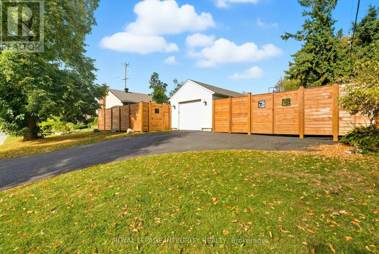 2461 Alta Vista Drive, Ottawa, ON, K1H 7M9 - 40