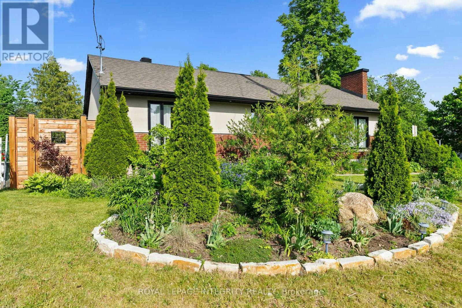 2461 Alta Vista Drive, Ottawa, ON, K1H 7M9 - 7