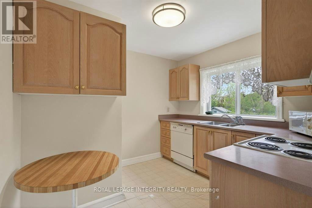 1442 Cavendish Road, Ottawa, ON, K1H 6C3 - 10