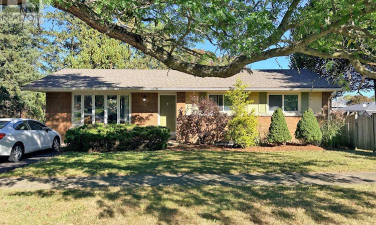 2 Treeview Place