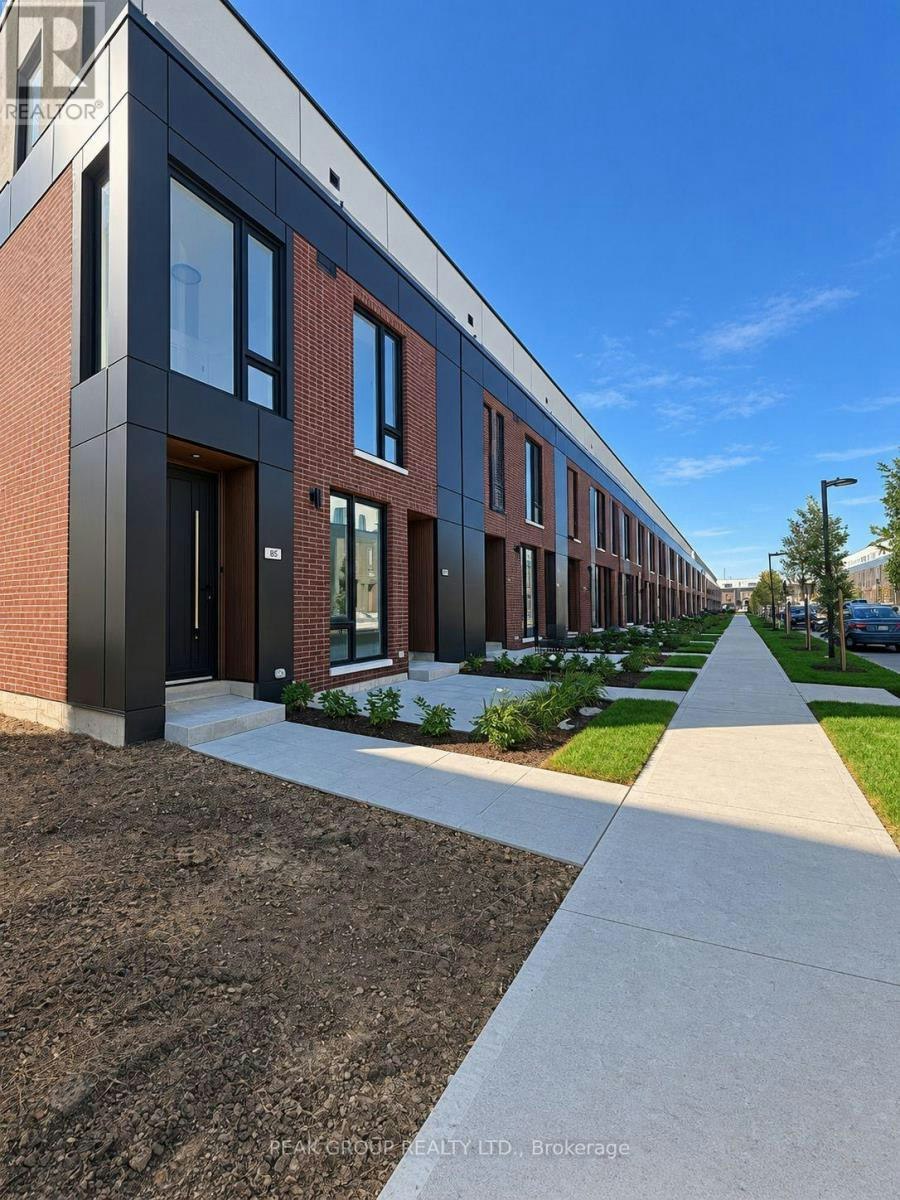 83 Everett Common, St. Catharines, ON, L2P 0H1 2