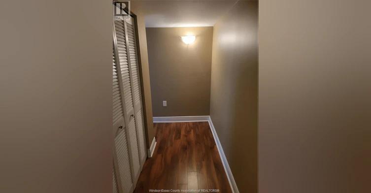 1604-380 Pelissier Street, Windsor, ON, N9A 6V7 - 12