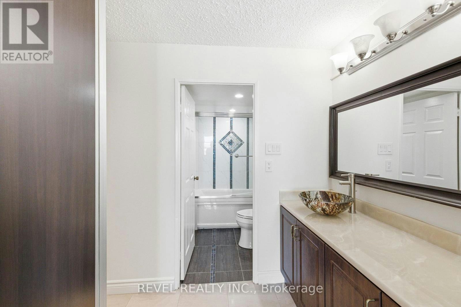 PH06-2330 Bridletowne Circle, Toronto, ON, M1W 3P6 - 16