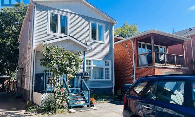 21 Bonnington Avenue SOUTH