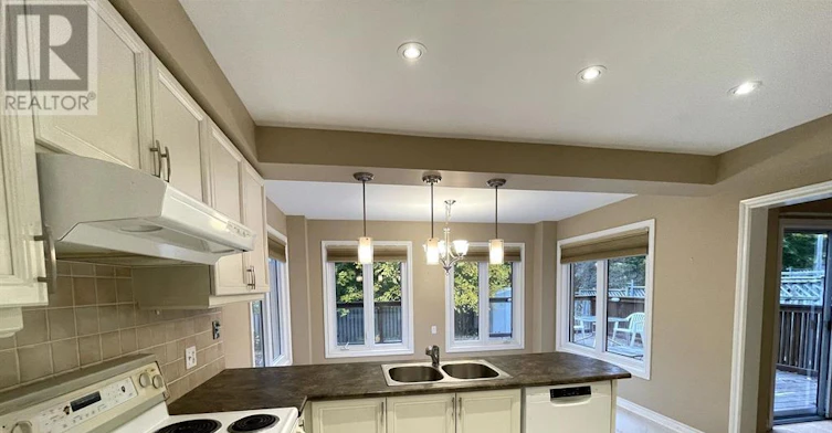 UPPER-330 Leacock Drive, Barrie, ON, L4N 6J8 - 18
