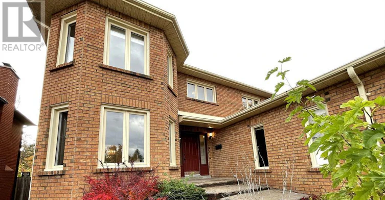 UPPER-330 Leacock Drive, Barrie, ON, L4N 6J8
