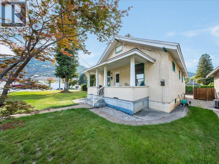 1396 Second Avenue, Trail, BC, V1R 1L9 - 3