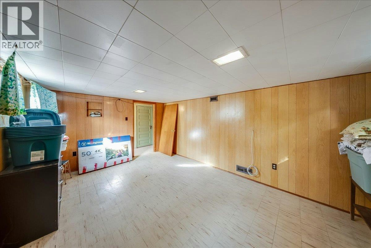 1396 Second Avenue, Trail, BC, V1R 1L9 - 27