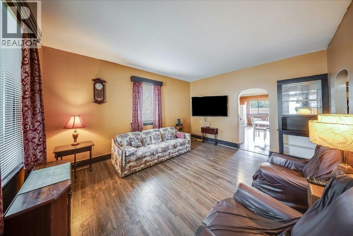 1396 Second Avenue, Trail, BC, V1R 1L9 - 8
