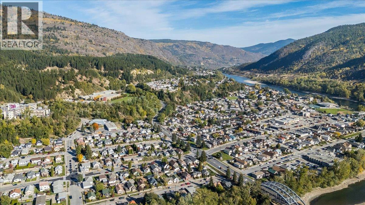 1396 Second Avenue, Trail, BC, V1R 1L9 - 34