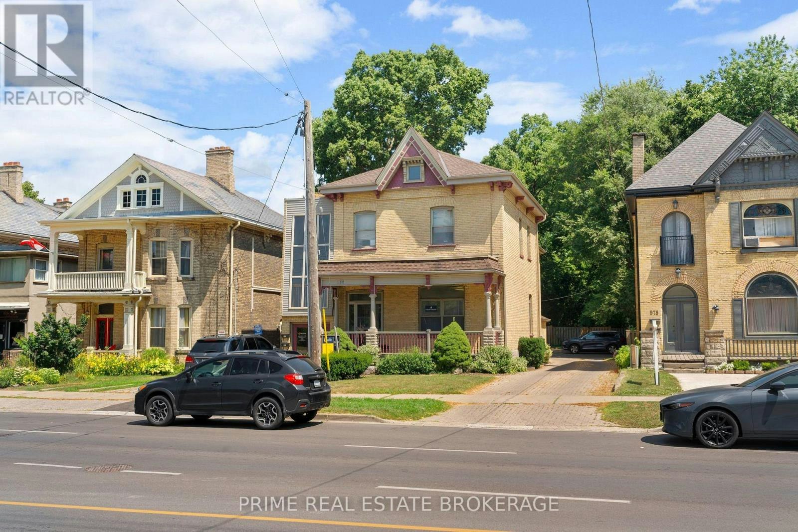 B02-580 Waterloo Street, London, ON, N6B 2P9