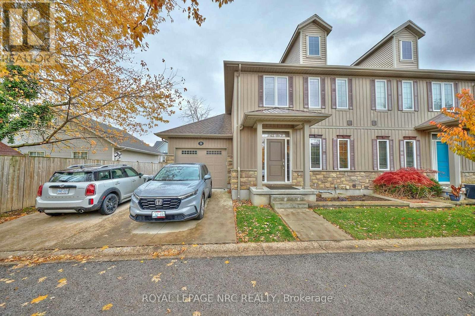 5-608 Simcoe Street, Niagara-on-the-Lake, ON, L0S 1J0 - 2