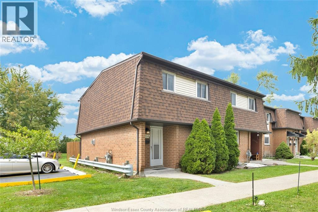6214 Thornberry, Windsor, ON, N8T 3A3 - 4