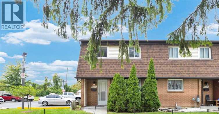 6214 Thornberry, Windsor, ON, N8T 3A3 - 2