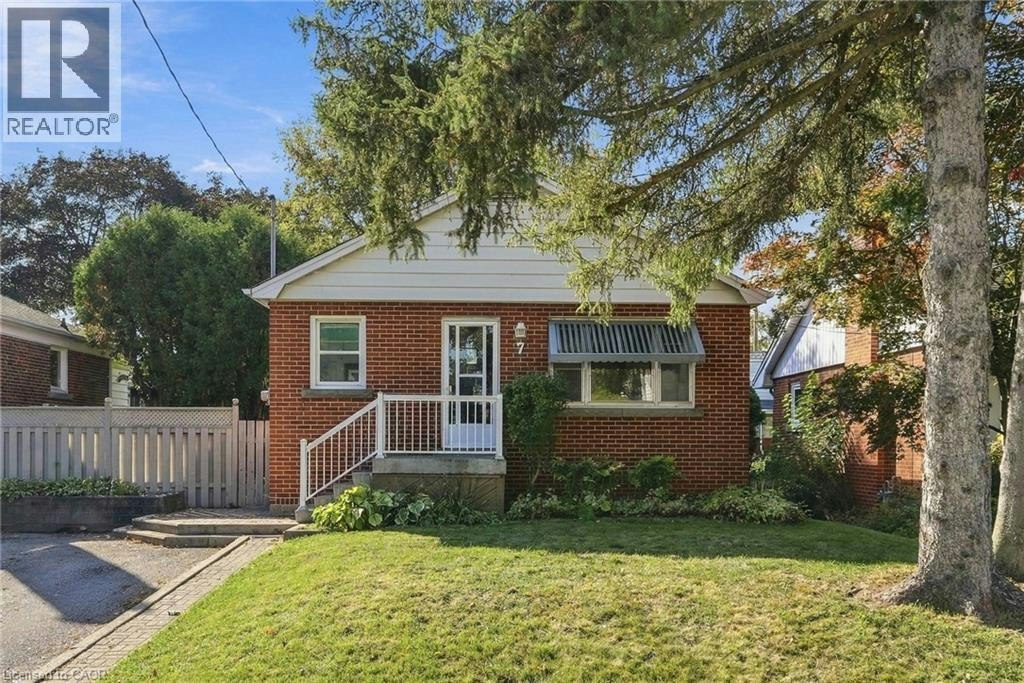 7 Sheldon Street, Hamilton, ON, L9H 4P3