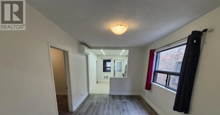 636 Vaughan Road, Toronto, ON, M6E 2Y3 - 6