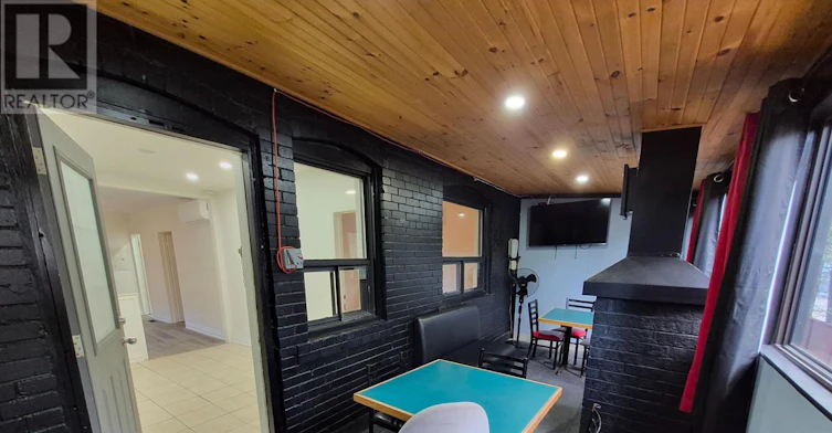 636 Vaughan Road, Toronto, ON, M6E 2Y3 - 13