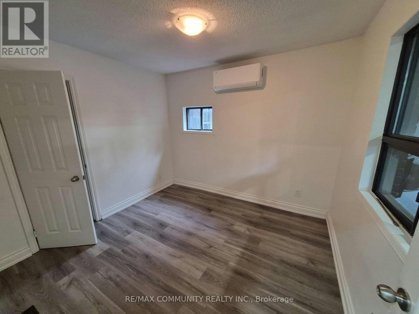 636 Vaughan Road, Toronto, ON, M6E 2Y3 - 11