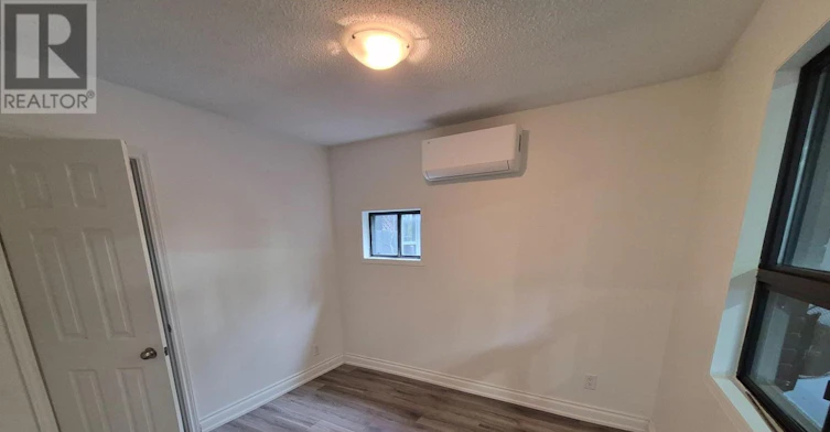 636 Vaughan Road, Toronto, ON, M6E 2Y3 - 11