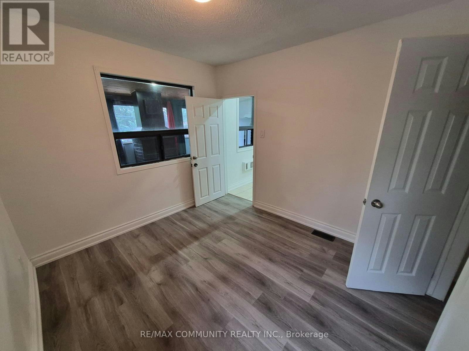 636 Vaughan Road, Toronto, ON, M6E 2Y3 - 12