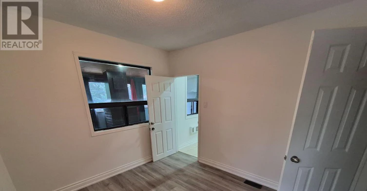 636 Vaughan Road, Toronto, ON, M6E 2Y3 - 12