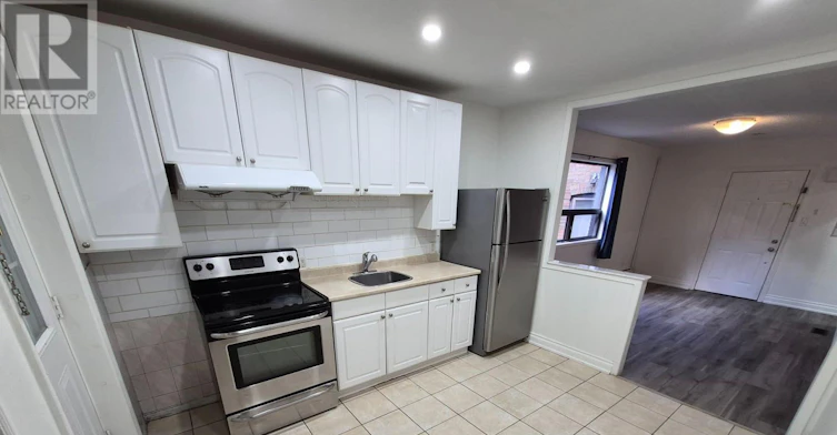 636 Vaughan Road, Toronto, ON, M6E 2Y3