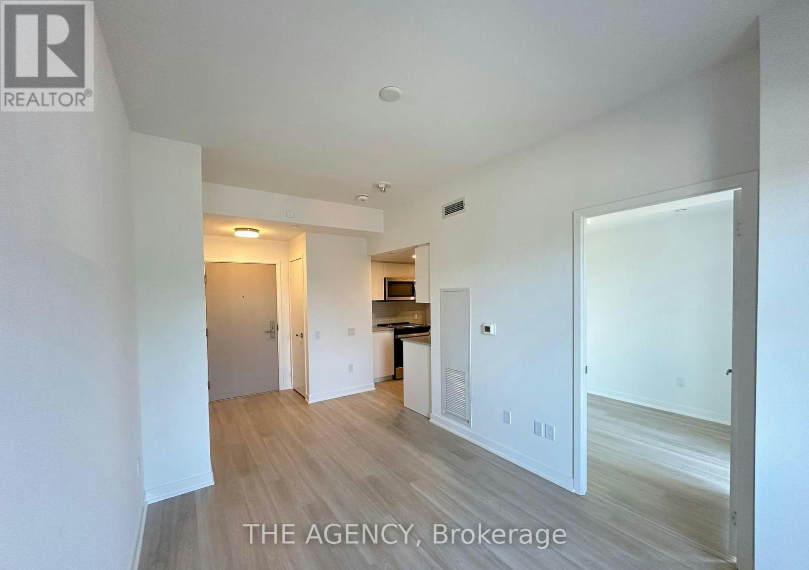 212-500 Wilson Avenue, Toronto, ON, M3H 0E5 - 4