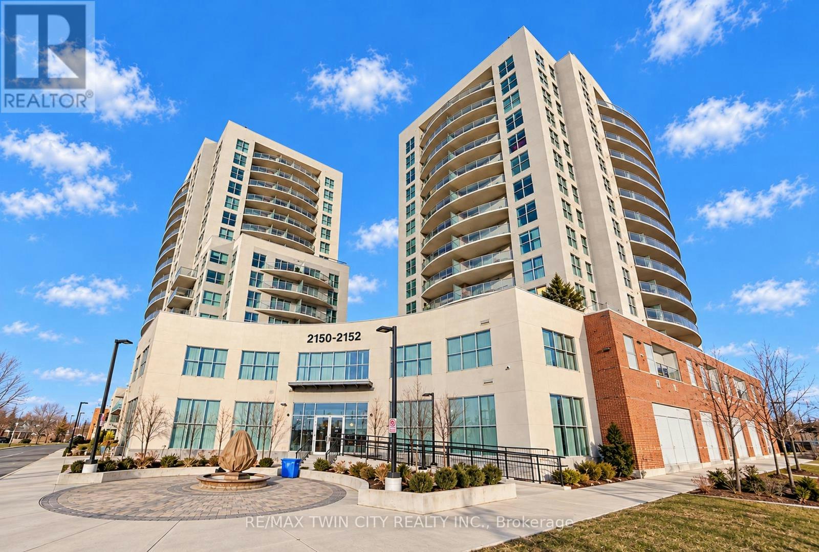 1206-2152 Lawrence Avenue E, Toronto, ON, M1R 0B5