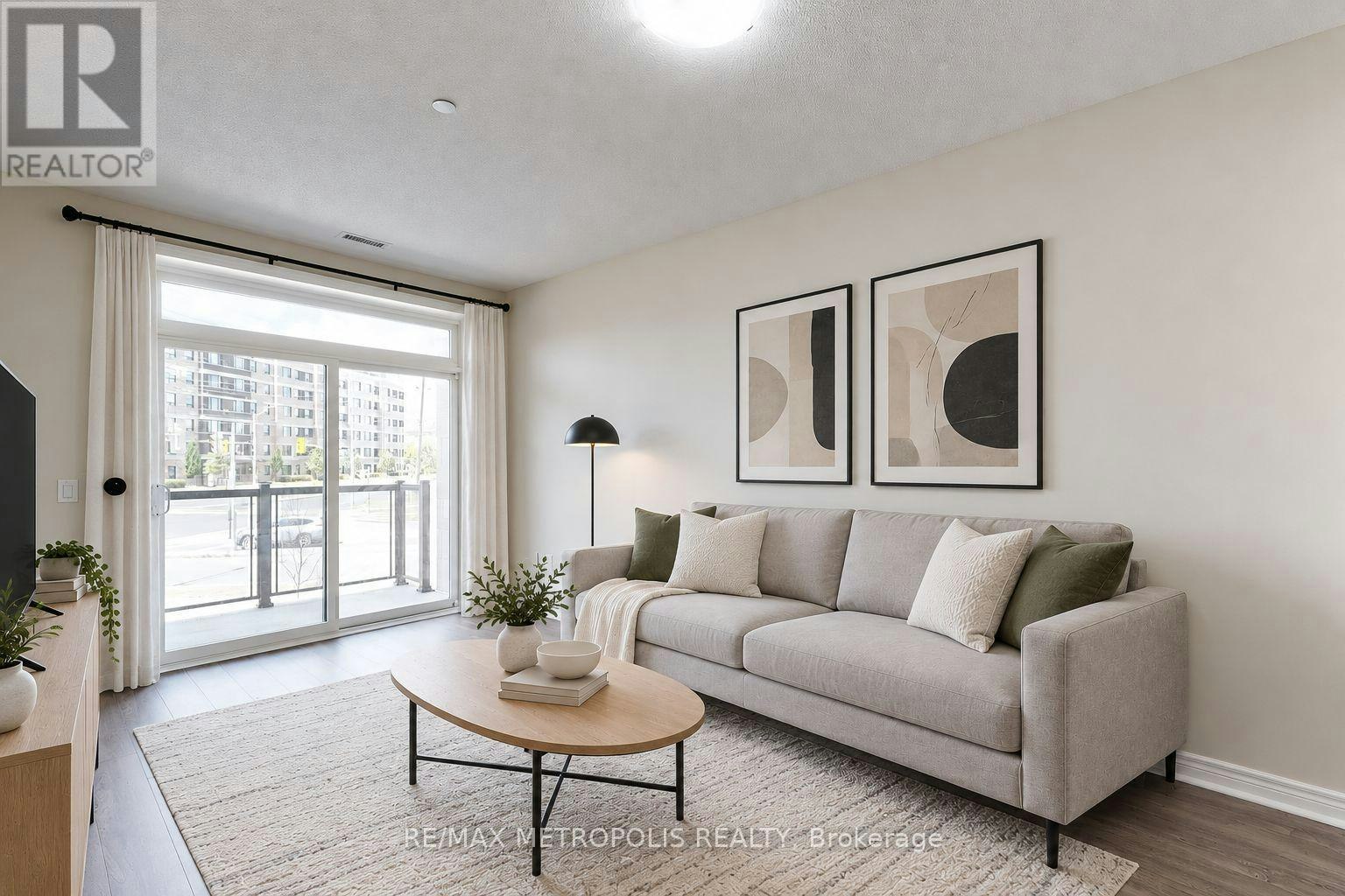 228-7325 Markham Road, Markham, ON, L3S 0C9 2