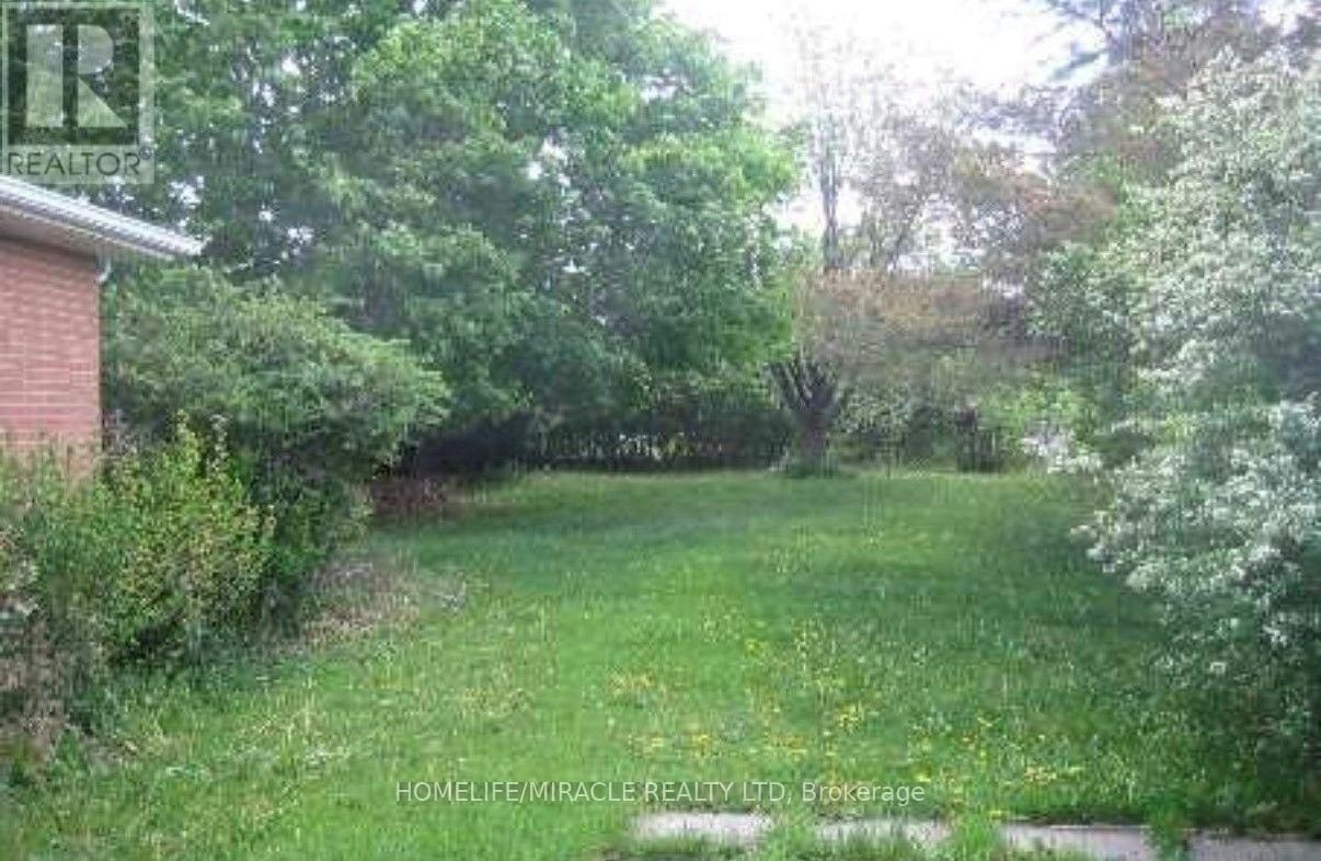 25 Four Leaf Drive, Toronto, ON, M9V 1M7 - 14
