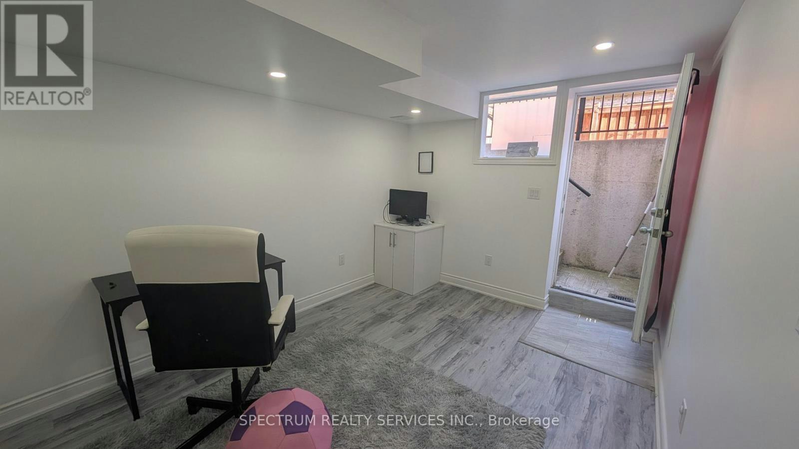 BSMT-1331 Restivo Lane, Milton, ON, L9E 1J9 - 9