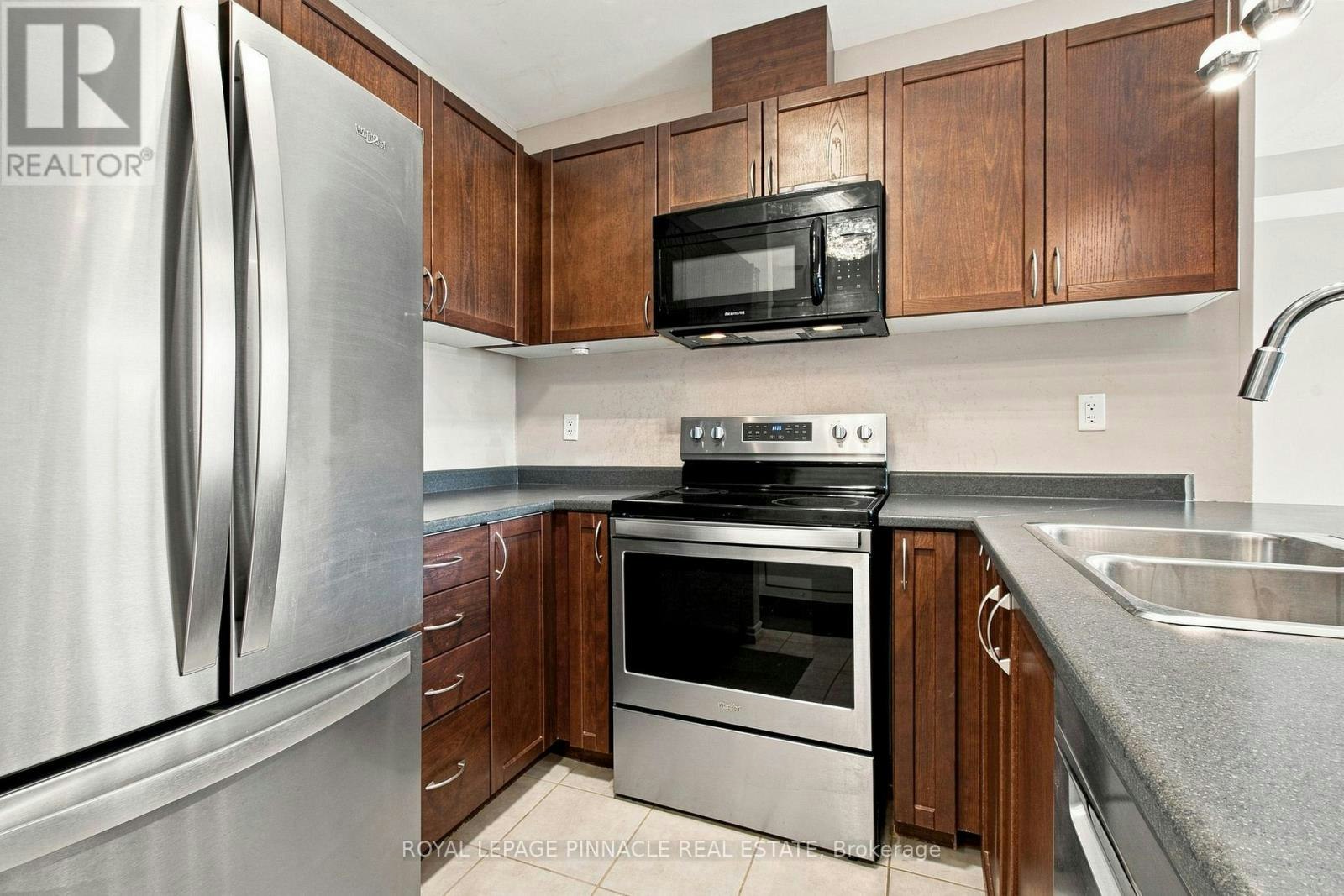 201-2 Colonial Drive, Guelph, ON, N1L 0K8 - 8