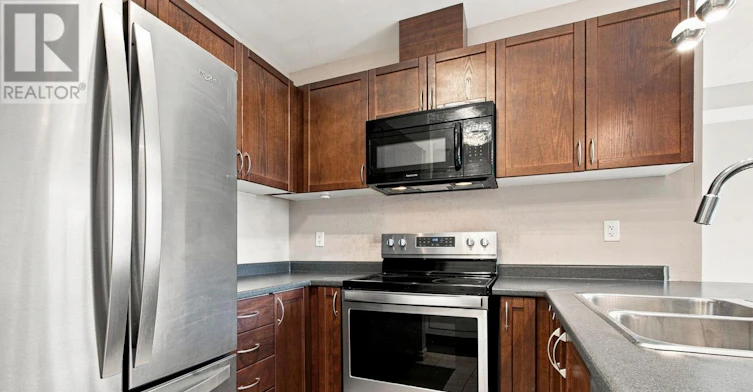 201-2 Colonial Drive, Guelph, ON, N1L 0K8 - 8