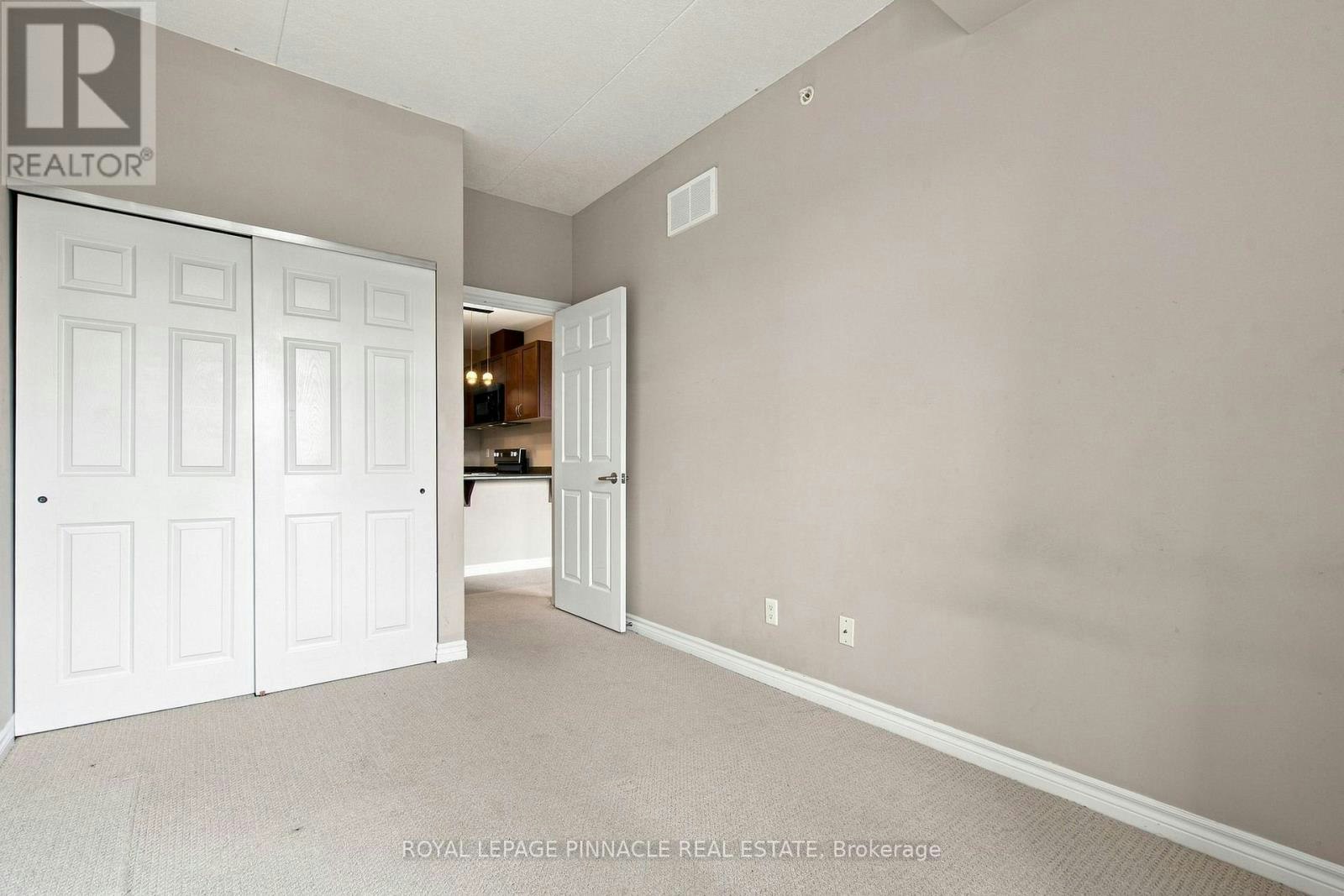 201-2 Colonial Drive, Guelph, ON, N1L 0K8 - 17