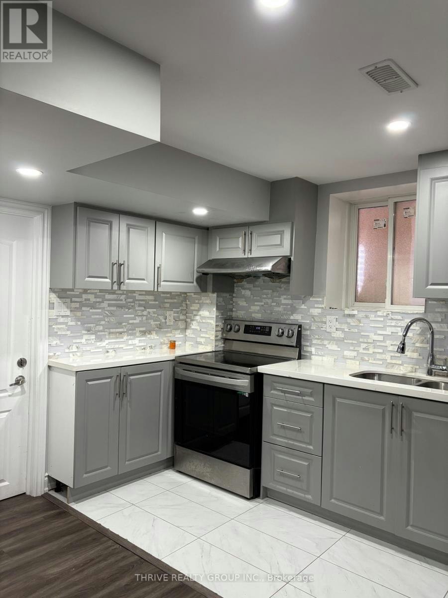 1215 Clifford Point, Milton, ON, L6E 1E6 - 2