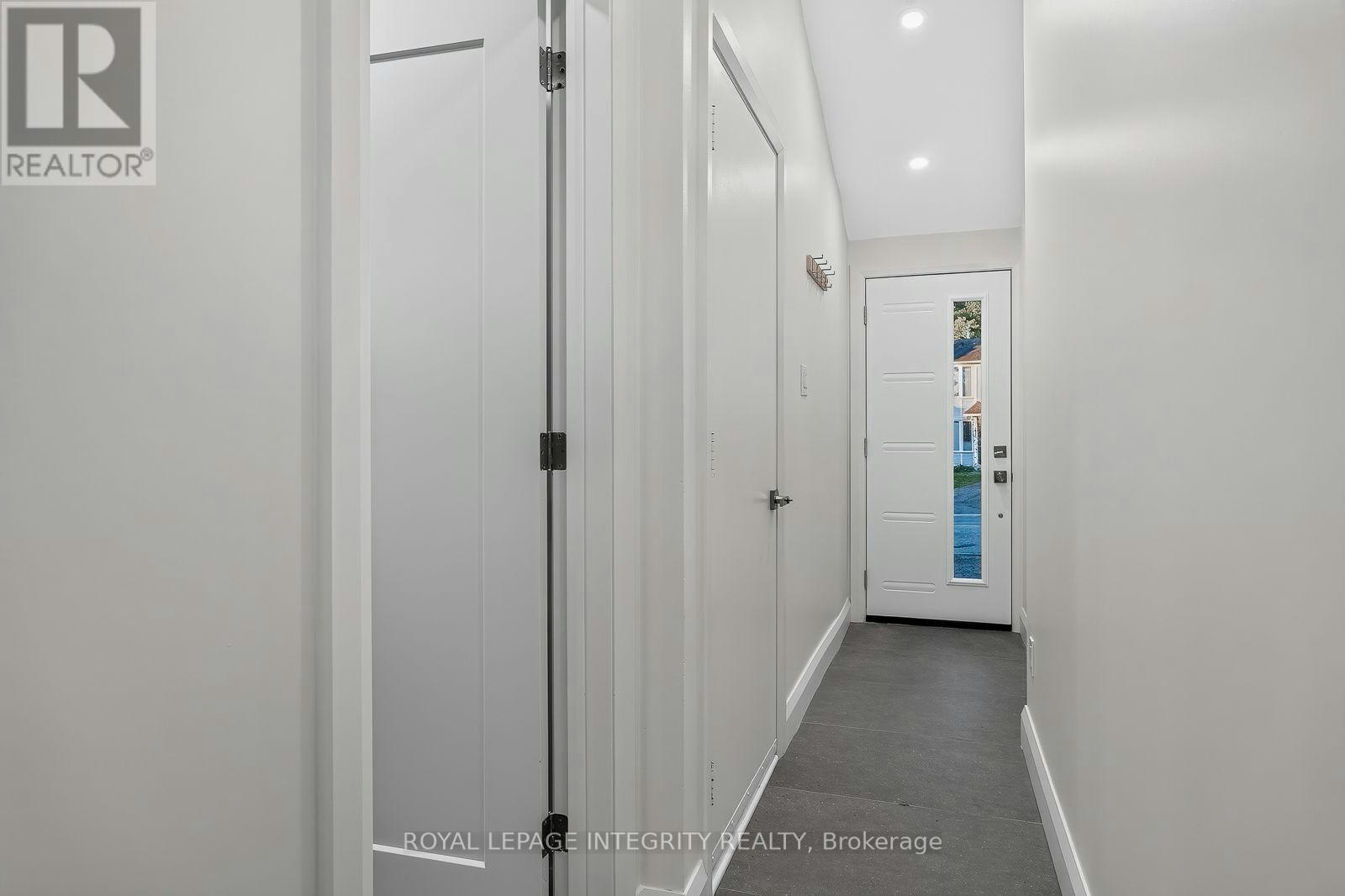B-775 Kingfisher Crescent, Ottawa, ON, K1E 2L5 - 5
