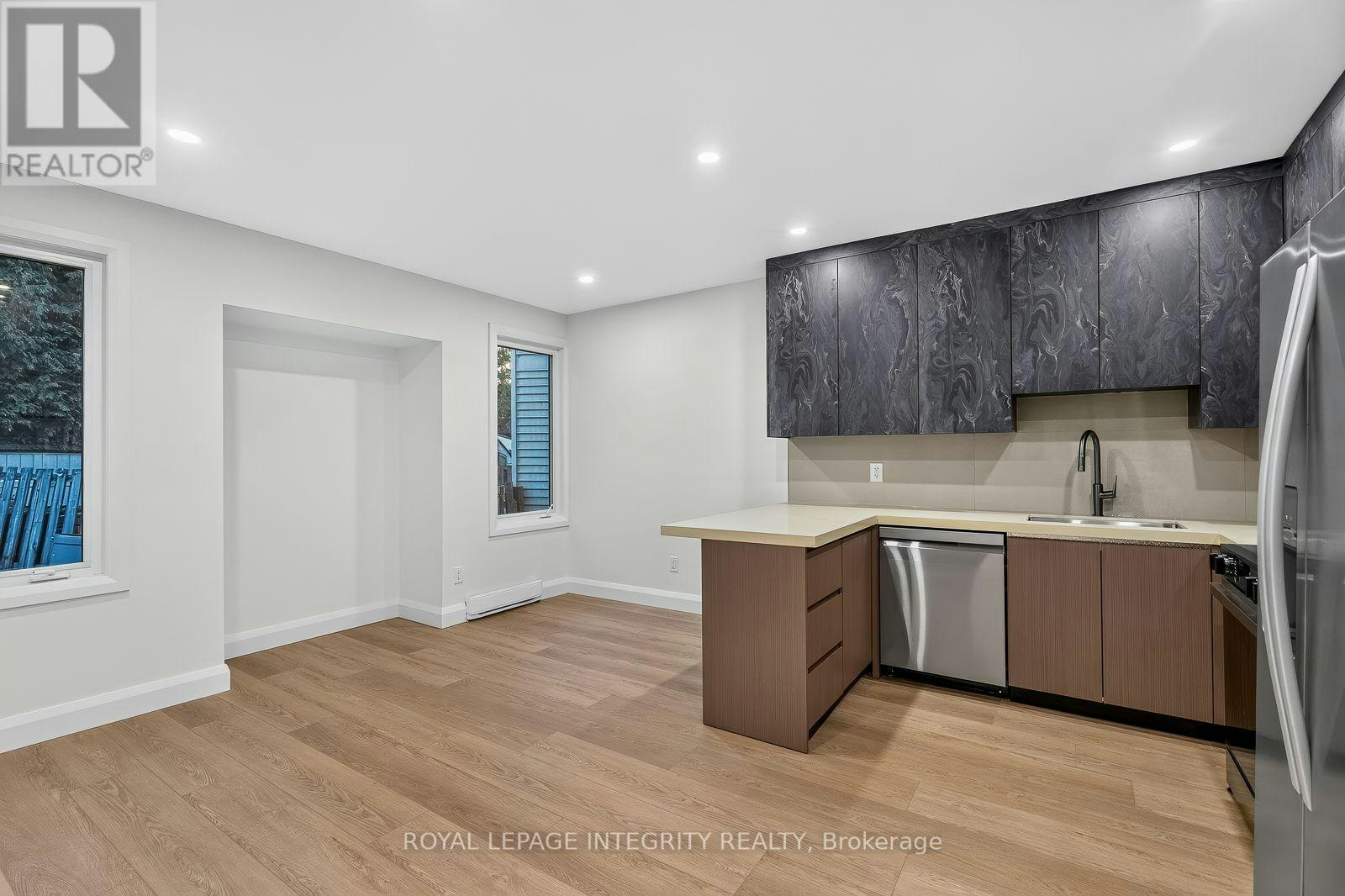 B-775 Kingfisher Crescent, Ottawa, ON, K1E 2L5 - 9